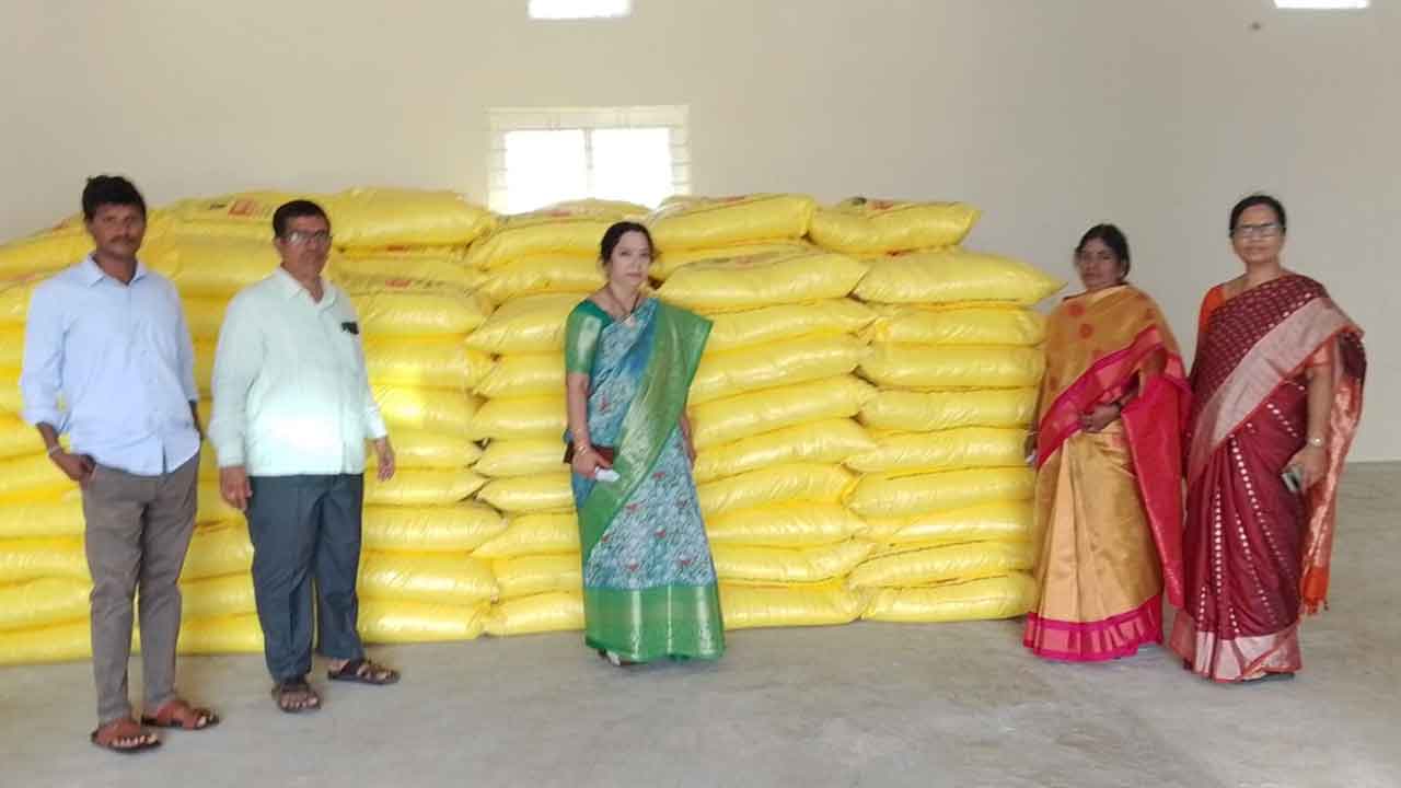 Usharani | రైతులకు ఎరువుల కొరత రానివొద్దు : ఉషారాణి