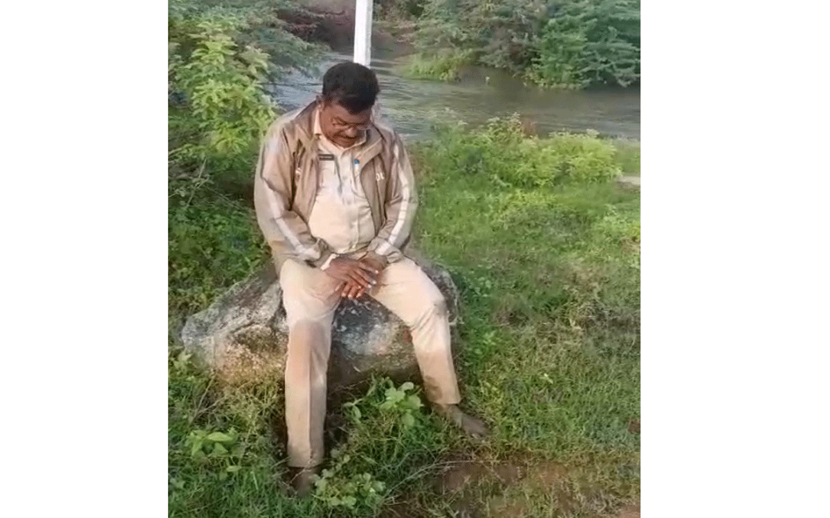 Penpahad : త‌ప్ప తాగి హెడ్ కానిస్టేబుల్‌ విధుల నిర్వ‌హ‌ణ‌