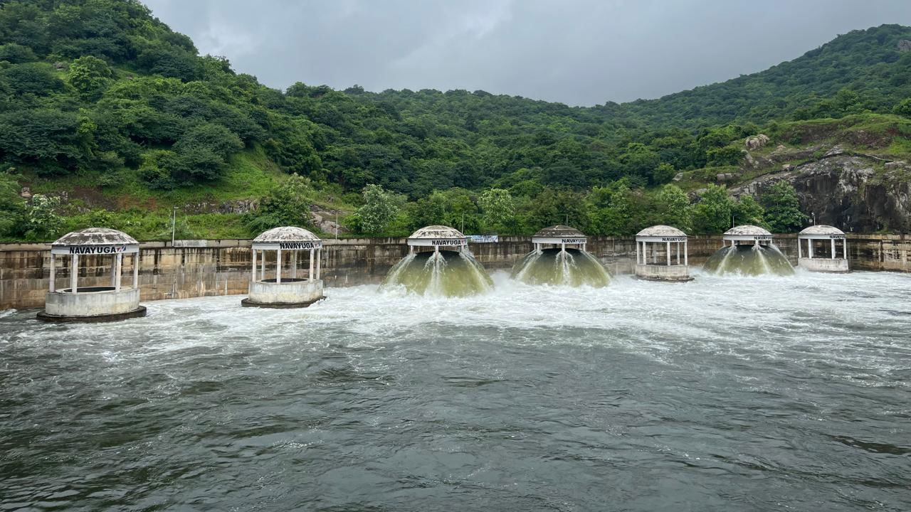 Kaleshwaram | ఎల్లంపల్లి ప్రాజెక్టు ద్వారా గోదావరి జలాల ఎత్తిపోతల ప్రక్రియ ప్రారంభం