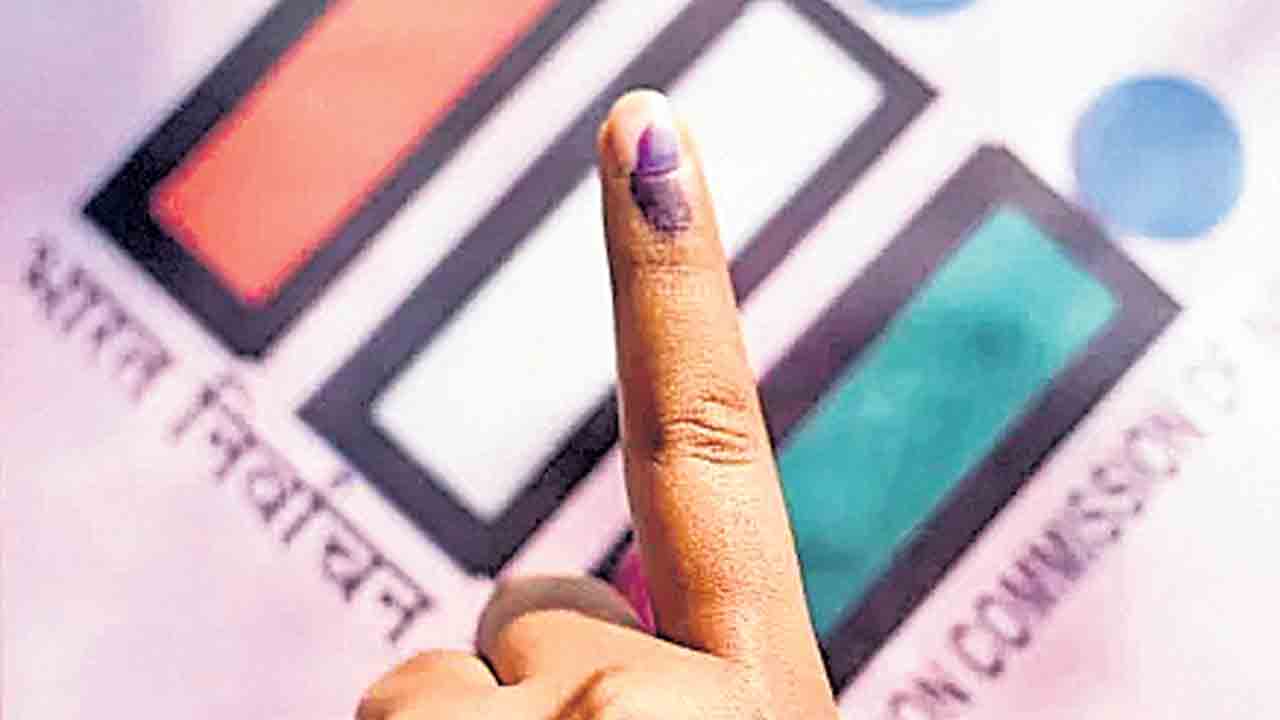 స్థానిక ఎన్నికలు 30లోగా కష్టమే.. గవర్నర్‌, రాష్ట్రపతి వద్ద పెండింగ్‌లోనే బీసీ కోటా బిల్లులు