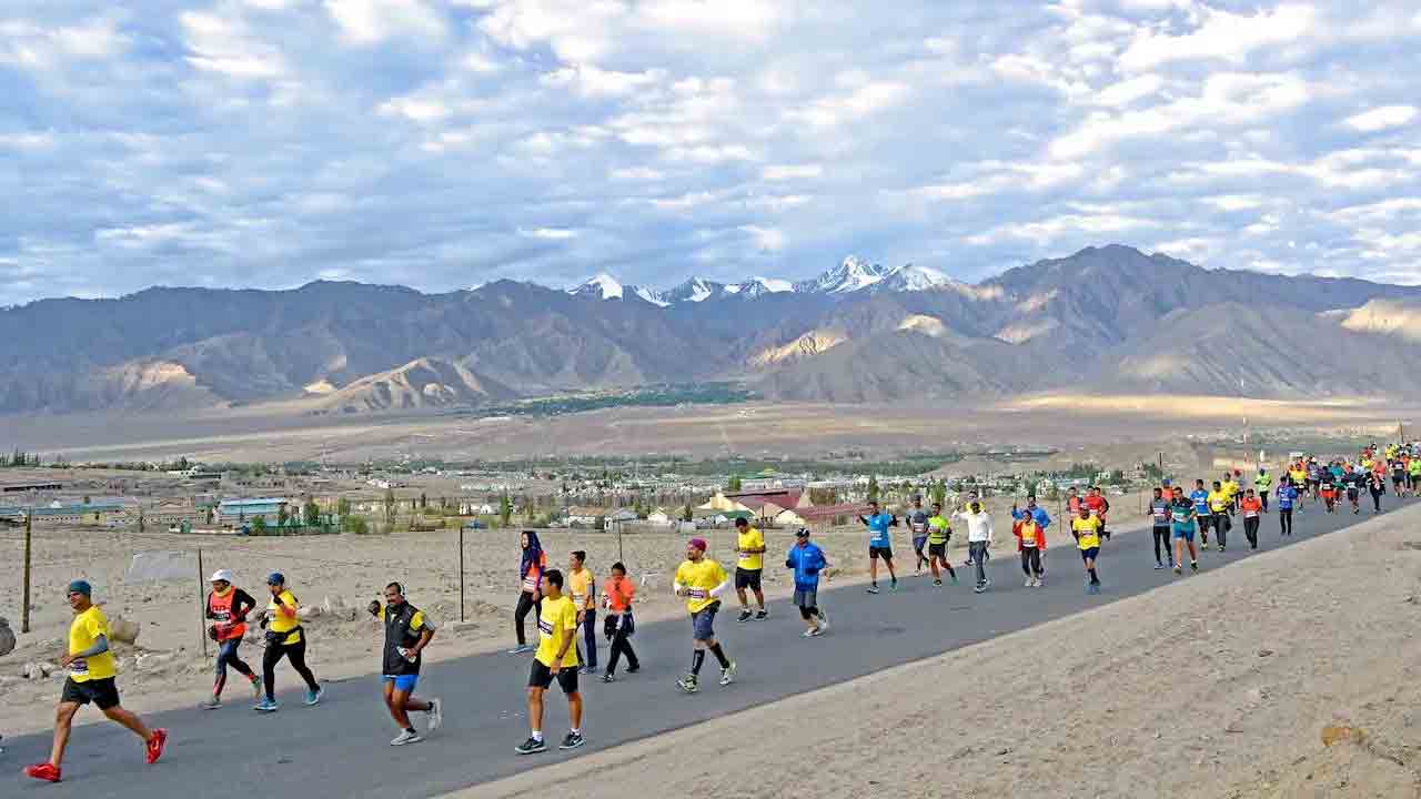 6 వేల మందితో లడక్ మారథాన్