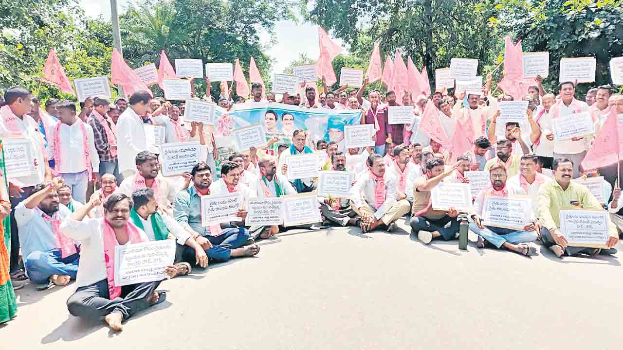 కాంగ్రెస్‌ అంటేనే మోసం..ఆరు గ్యారెంటీలని చెప్పి నిండా ముంచింది