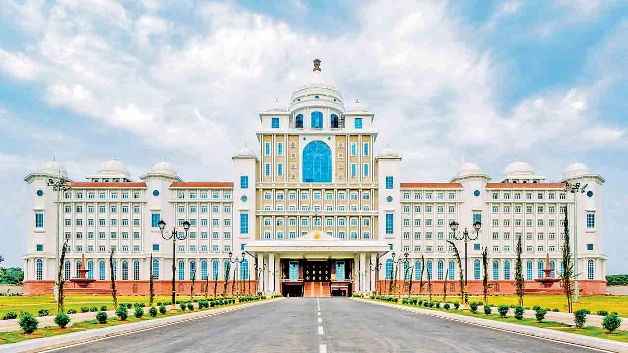 కేబుల్స్‌ తెగిన.. సెక్రటేరియట్‌కు ఇంటర్నెట్‌ కట్‌