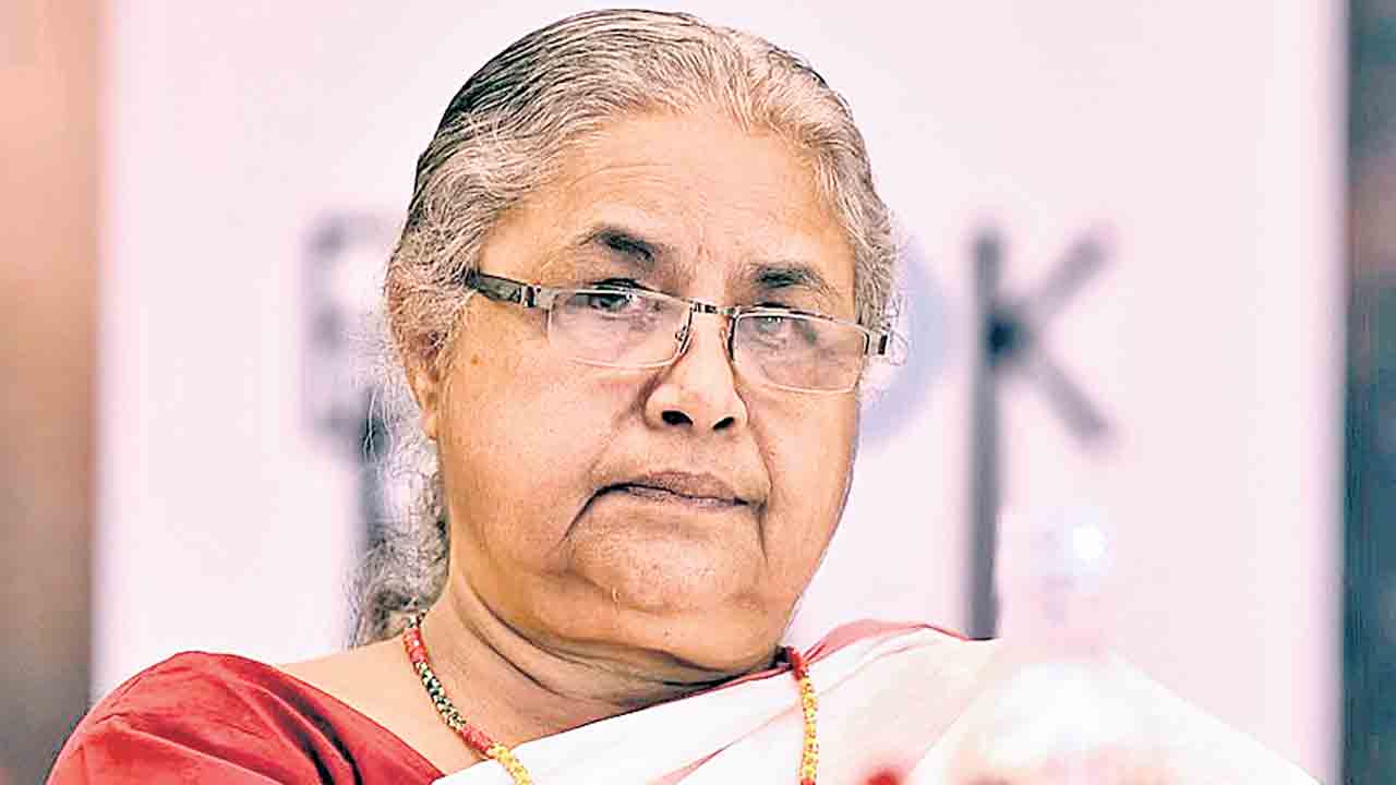 నేపాల్‌ తాత్కాలిక ప్రధానిగా సుశీల కర్కి.. ఎమర్జెన్సీ విధించే యోచన