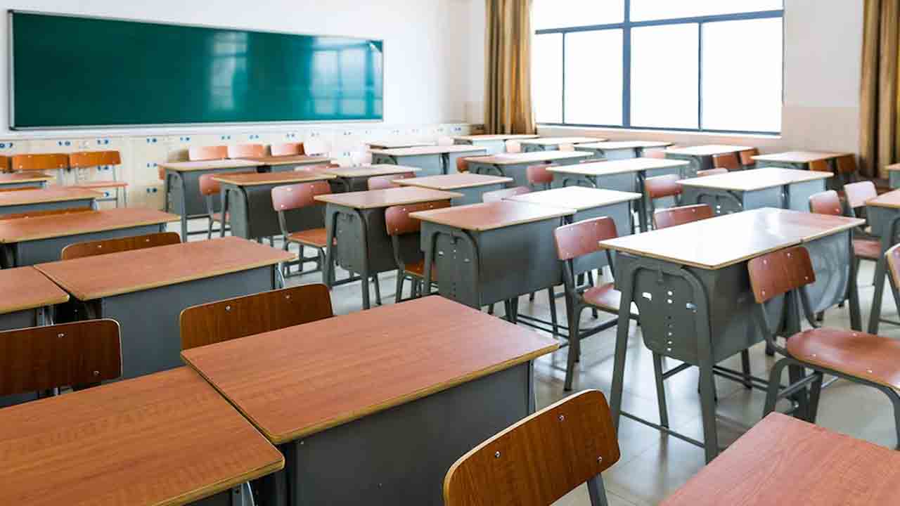 టాప్‌ కాలేజీల్లోనూ సీట్లు ఖాళీ