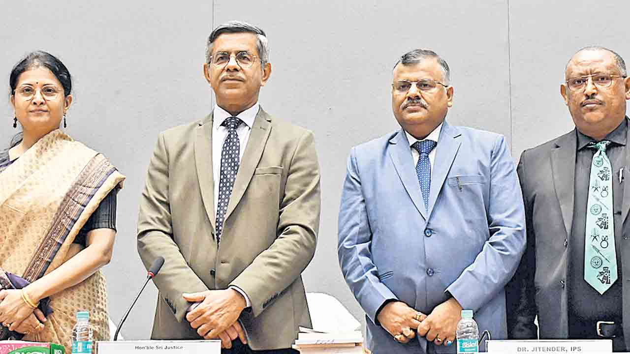 బాలల సంక్షేమంలో హోంశాఖ కీలకం