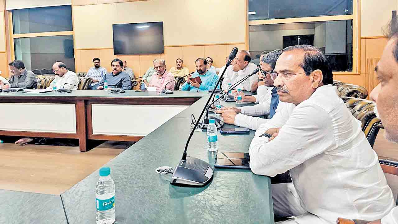 నేటి నుంచి కాలేజీల బంద్‌.. 23 లేదా 24న ‘చలో హైదరాబాద్‌’.. లక్షలాది మందితో మార్చ్‌