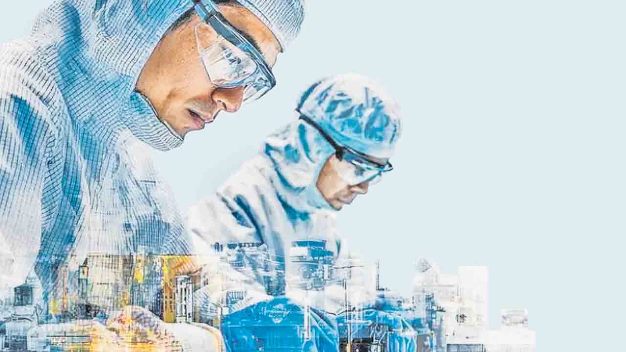 సాఫ్ట్‌వేర్‌ టు హార్డ్‌వేర్‌.. రూటు మార్చిన దేశీయ ఐటీ రంగ సంస్థలు