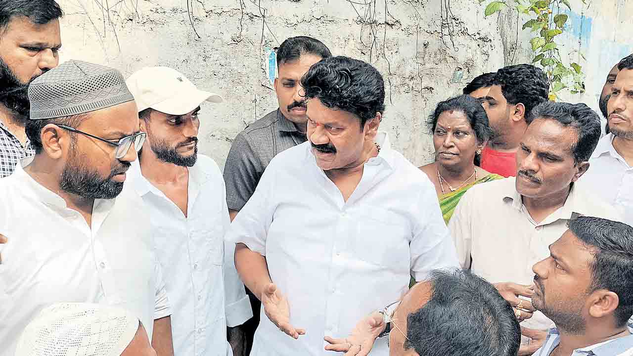 బాసటగా బీఆర్‌ఎస్‌