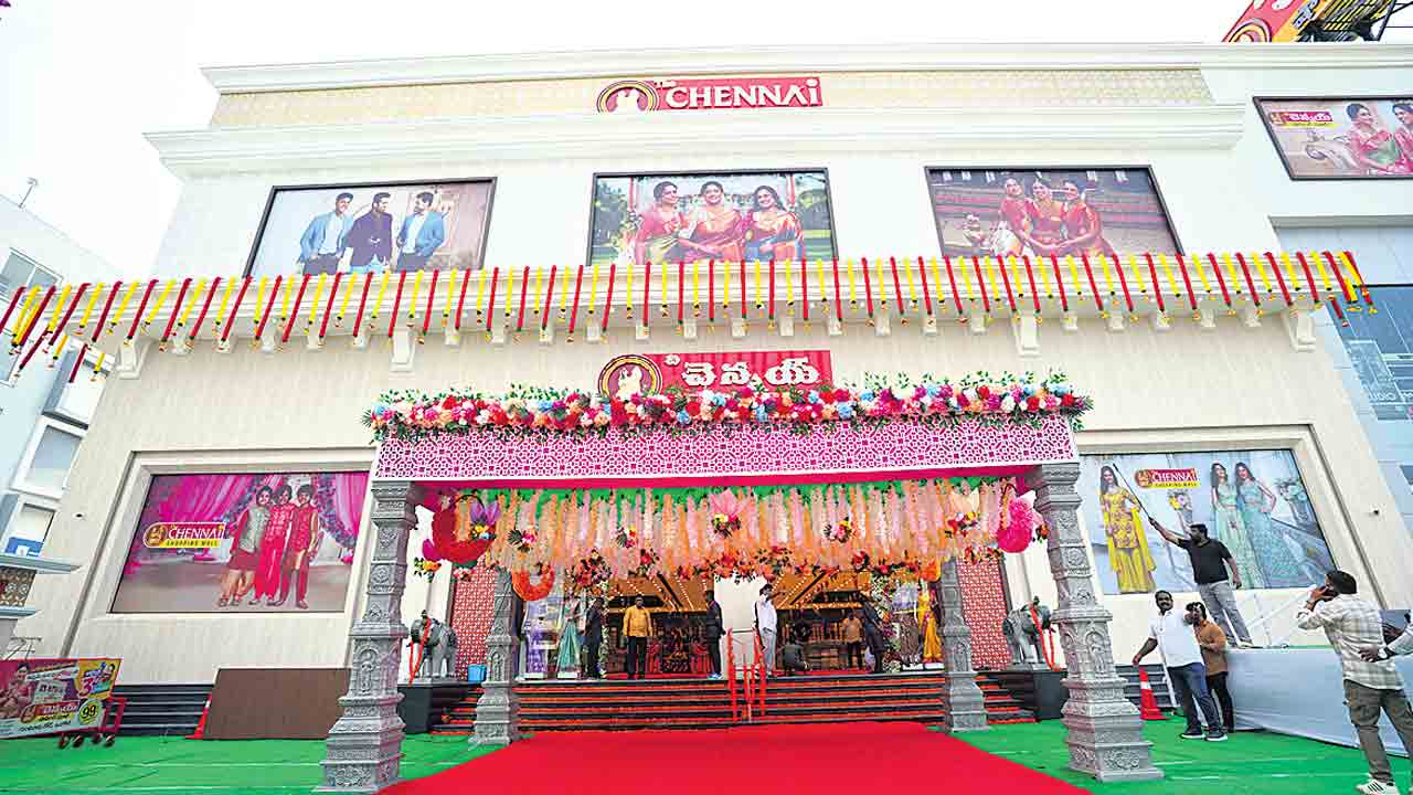 చెన్నై షాపింగ్‌ మాల్‌లో ధమాకా ఆఫర్లు