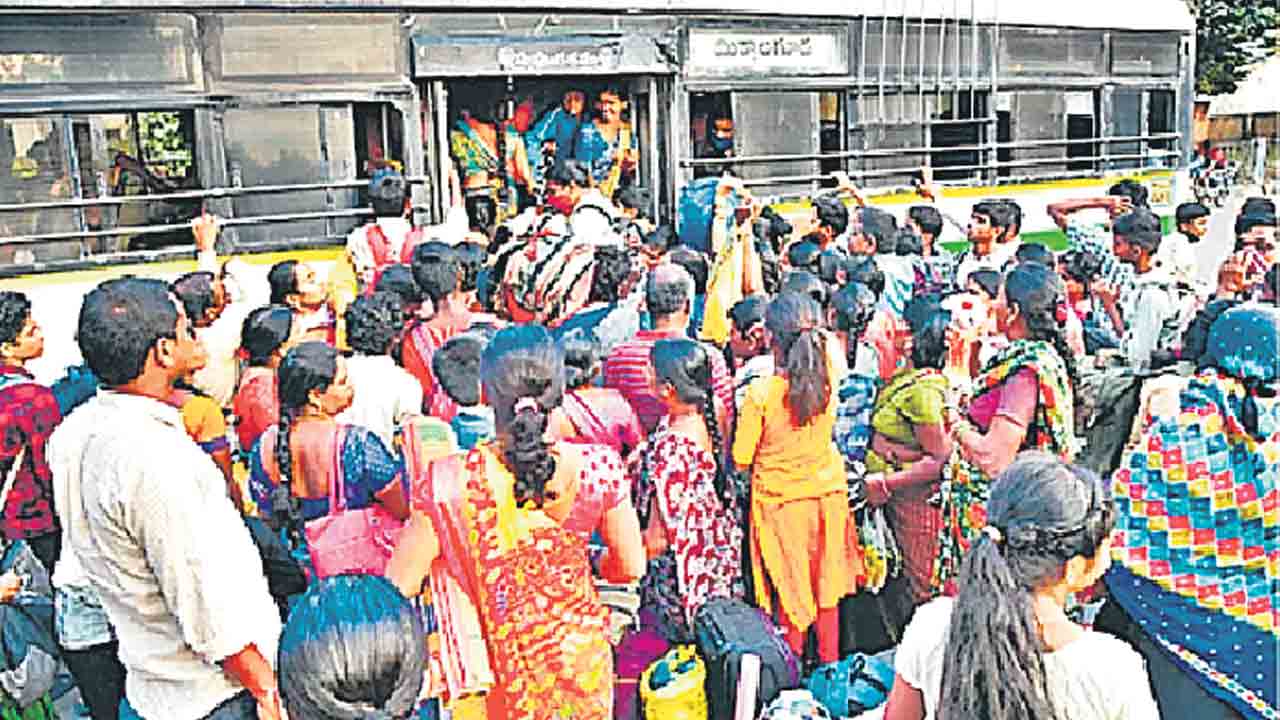 మహాలక్ష్మికి మోసం!