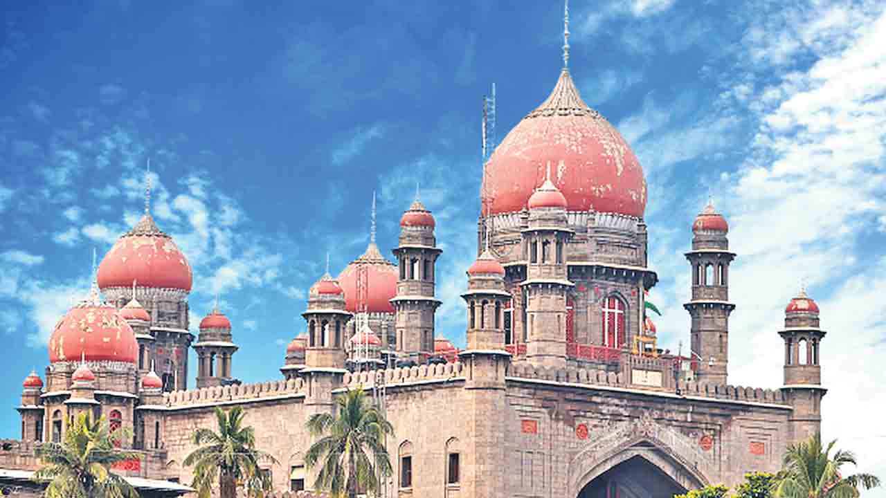 Group 1 Exams | గ్రూప్‌ 1 పరీక్ష రీవాల్యూయేషన్‌ చేయండి.. లేదా పరీక్ష మళ్లీ పెట్టండి.. టీజీపీఎస్సీకి హైకోర్టు ఆదేశాలు