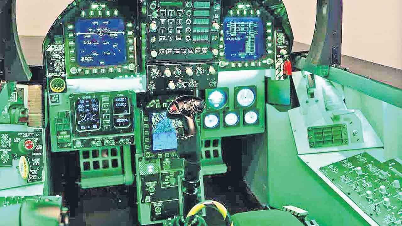 హైదరాబాద్‌లో ఫైటర్‌జెట్‌ సిమ్యులేటర్‌