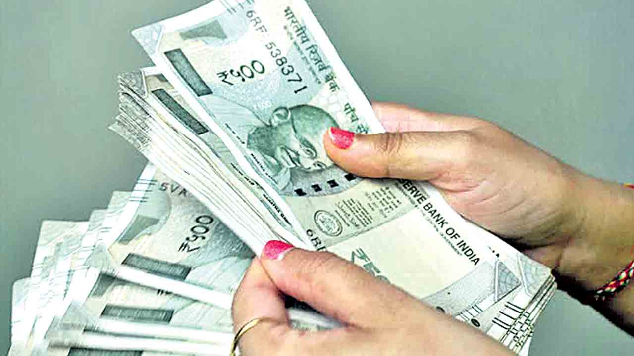50వేల కంటే ఎక్కువ తీసుకెళ్లొద్దు.. నగదు, నగలకు రసీదులు తప్పనిసరి