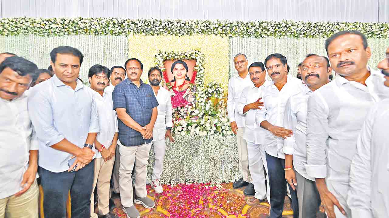 వేటు వేయాల్సిందే