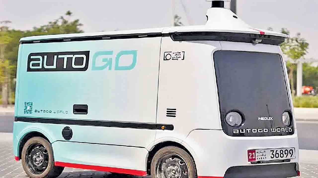 అబుదాబిలో తొలి డ్రైవర్‌లెస్‌ డెలివరీ వాహనం