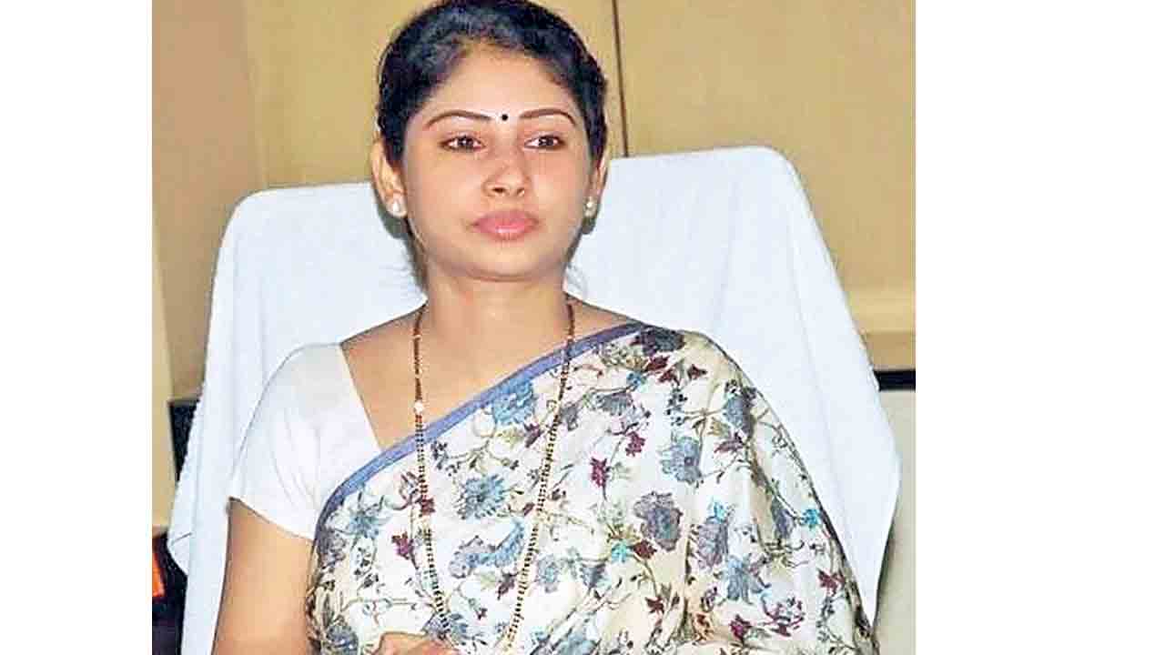 ఘోష్‌ కమిషన్‌ రిపోర్ట్‌ అమలును నిలిపివేయండి