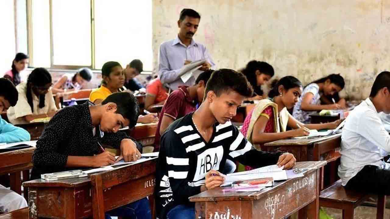సర్కారు నిర్ణయంపై గందరగోళం