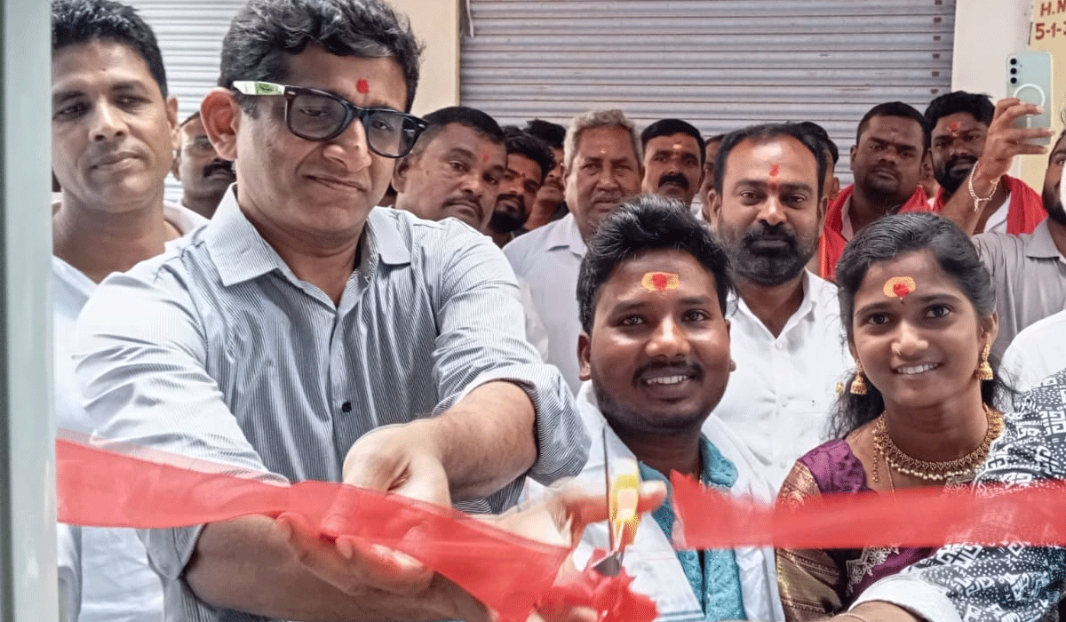 MLA Dr. Kalvakuntla Sanjay | యువత స్వయం ఉపాధి అవకాశాలు ఎంచుకోవాలి..ఎమ్మెల్యే డాక్టర్ కల్వకుంట్ల సంజయ్