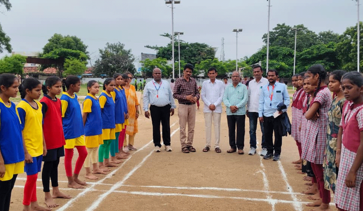 Increase discipline | క్రీడల వల్ల క్రమశిక్షణ పెరుగుతుంది.. సెస్ డైరెక్టర్ ఆకుల గంగారాం