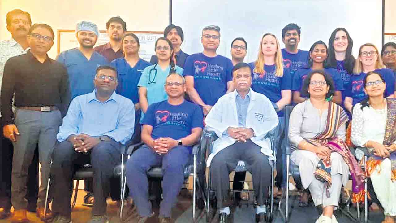 20మంది చిన్నారుల జీవితాల్లో వెలుగులు