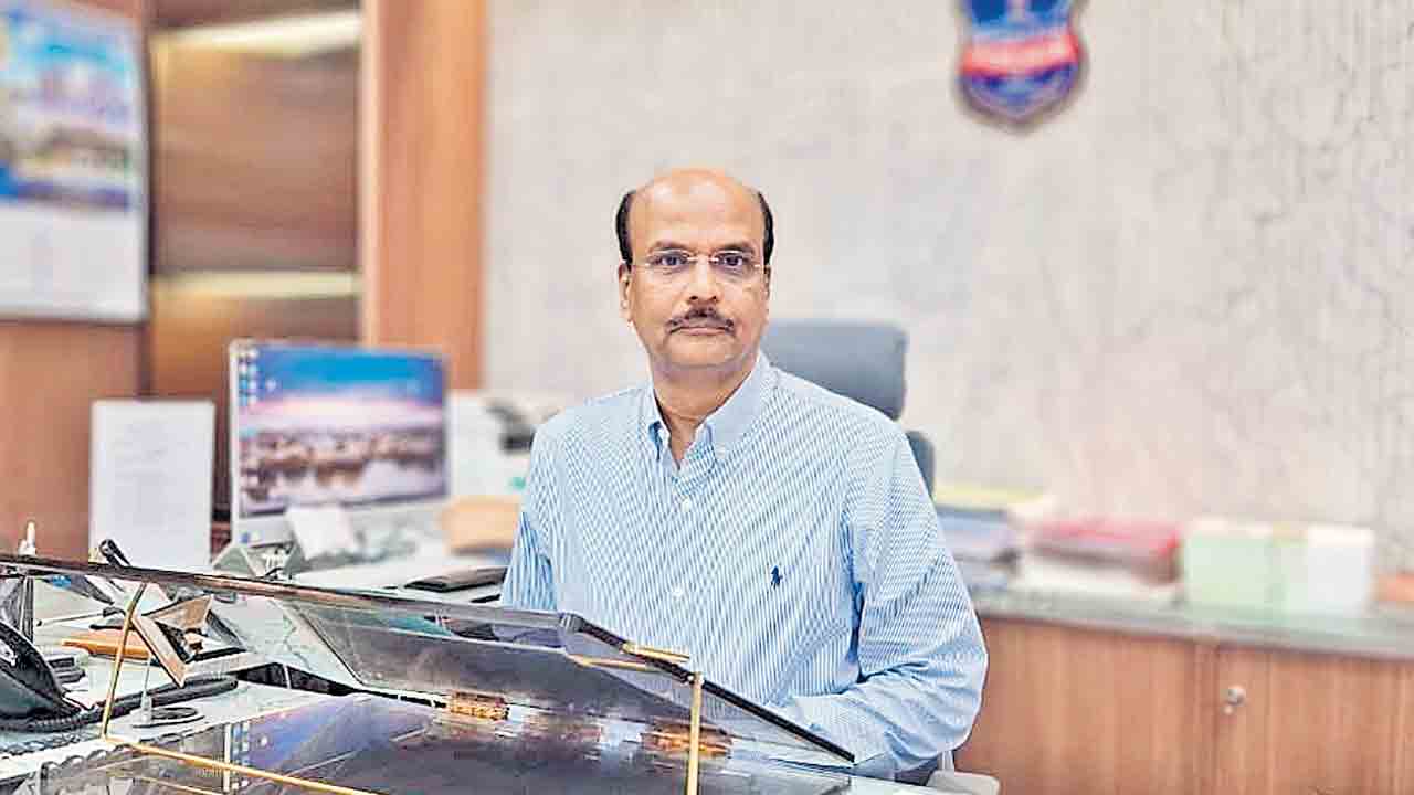 పోలీసులు తప్పు చేస్తే కోర్టుకు వెళ్లొచ్చు