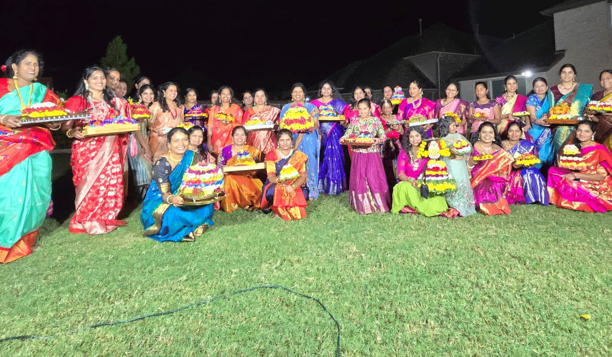 Telangana Bathukamma | అమెరికాలో మురిసిన తెలంగాణ బతుకమ్మ ..!