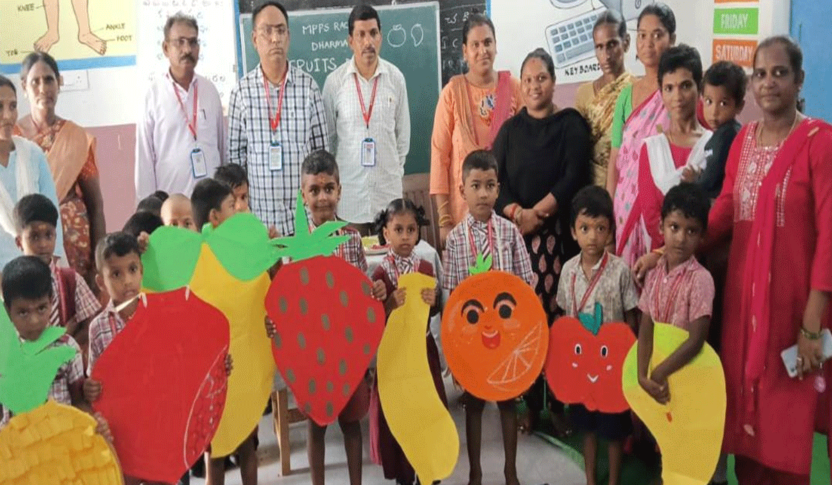 Fruits Day celebrated | రచ్చపల్లి ప్రాథమిక పాఠశాలలో ఘనంగా ఫ్రూట్స్ డే