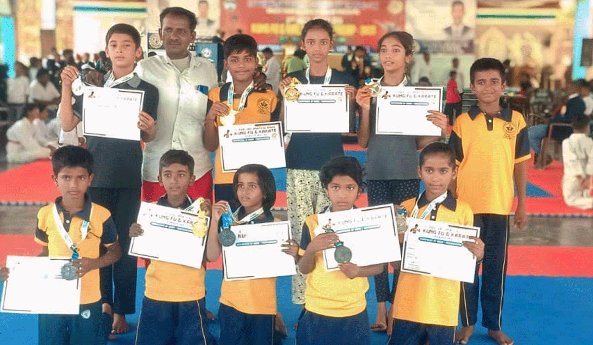 Vigyan Vidyaniketan | కరాటే కుంగ్ ఫూ పోటీల్లో విజ్ఞాన్ విద్యానికేతన్ విద్యార్థుల ప్రతిభ