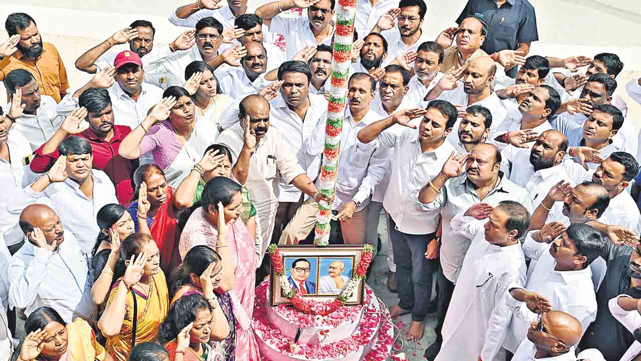 తెలంగాణ అంటేనే పోరాటాల గడ్డ