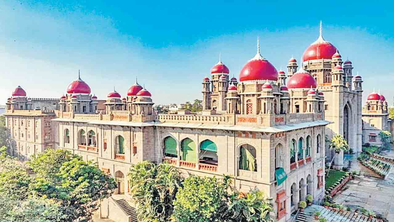 ఈ దాగుడుమూతలు ఇంకెన్నాళ్లు?