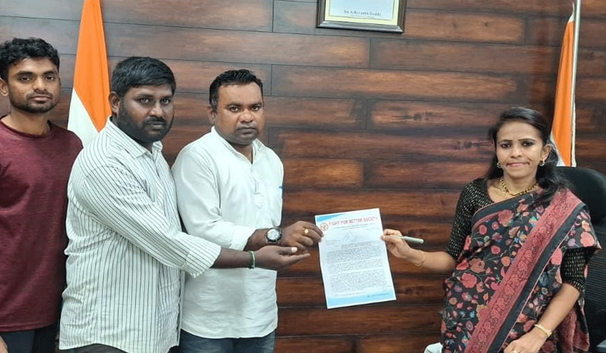 Publicize National Family Scheme | జాతీయ కుటుంబ పథకం పై ప్రచారం కల్పించాలని అదనపు కలెక్టర్‌కు ఫైట్‌ ఫర్‌ బెటర్‌ సొసైటీ వినతి