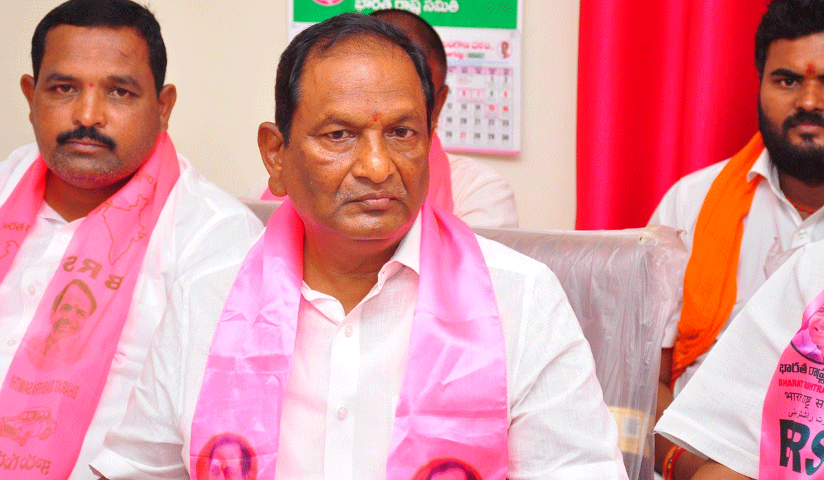 Koppula Eshwar | యుద్ధ ప్రాతిపదికన కేద్రం నుండి యూరియా తెప్పించాలి.. మాజీ మంత్రి కొప్పుల ఈశ్వర్