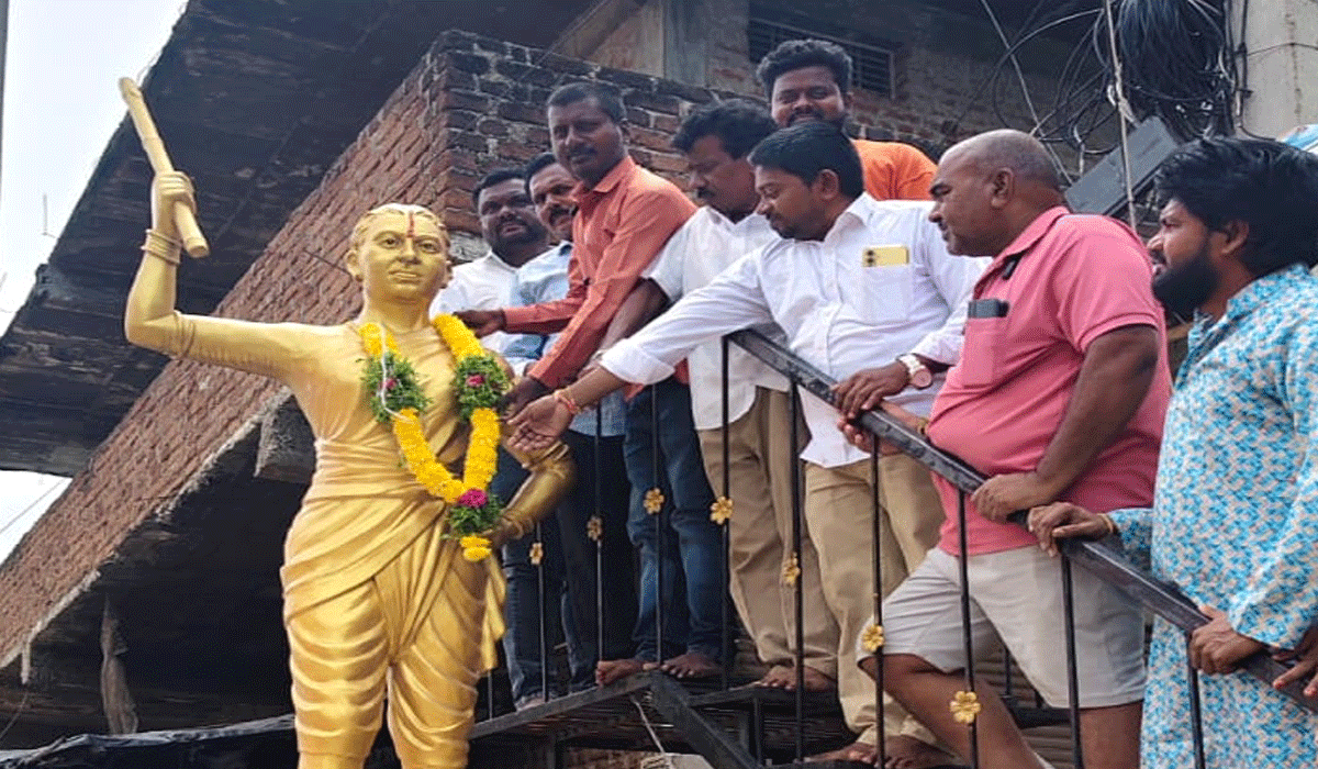 Chakali Ailamma | ధర్మారంలో రజక సంఘం ఆధ్వర్యంలో చాకలి ఐలమ్మ వర్ధంతి