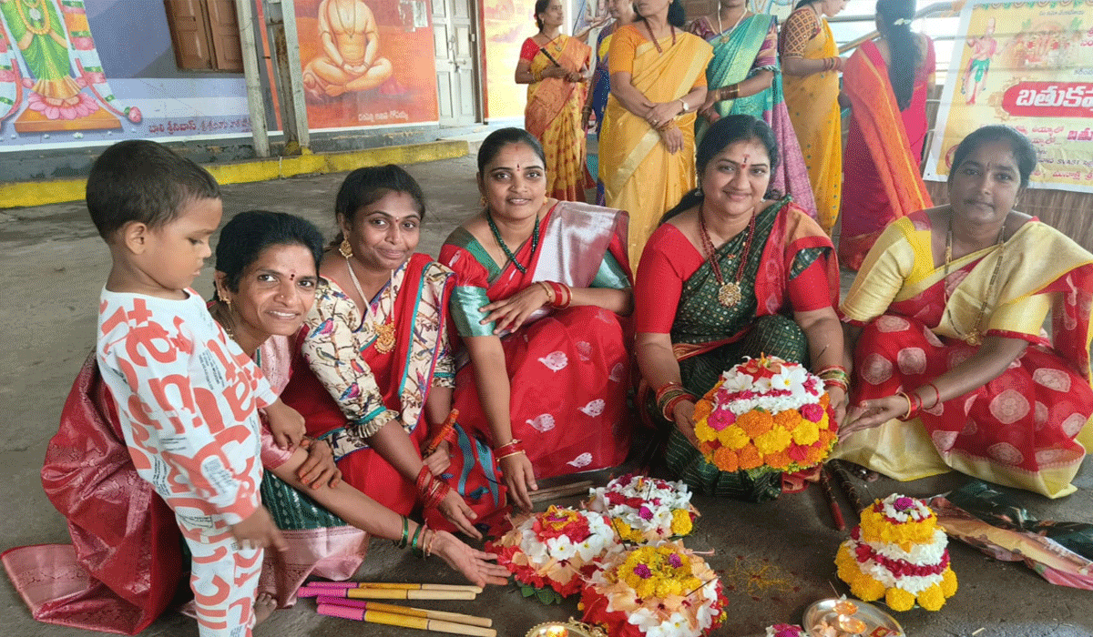 Godavarikhani | రామ రామ రామ ఉయ్యాలో… గోదావరిఖనిలో ముందస్తు సంబురం