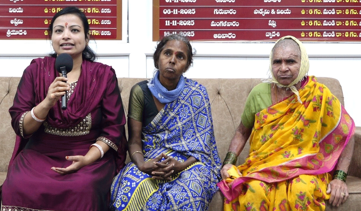 Peddapally | మతిస్థిమితం లేని మహిళలను ఆశ్రమానికి తరలింపు