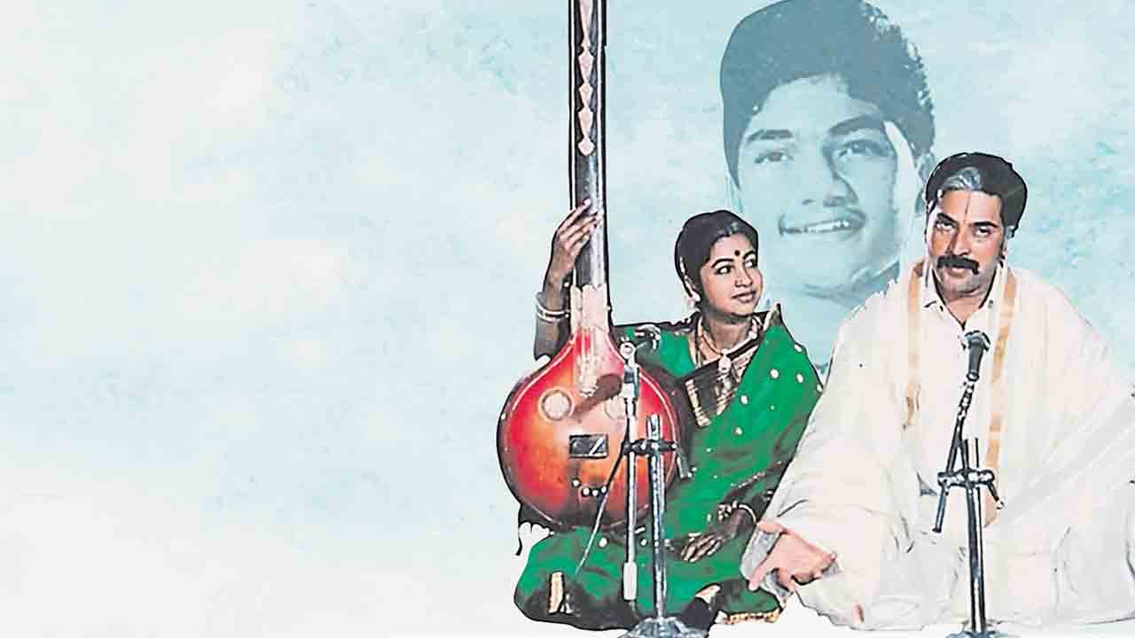 పలుకుల తల్లికి.. పదాల పల్లకి