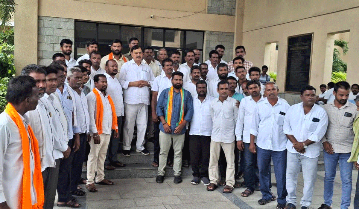 floods | వరదల వల్ల నష్టపోయిన రైతులను ఆదుకోవాలి.. బీజేపీ రాష్ట్ర కార్యవర్గ సభ్యుడు వడ్డీ మోహన్ రెడ్డి