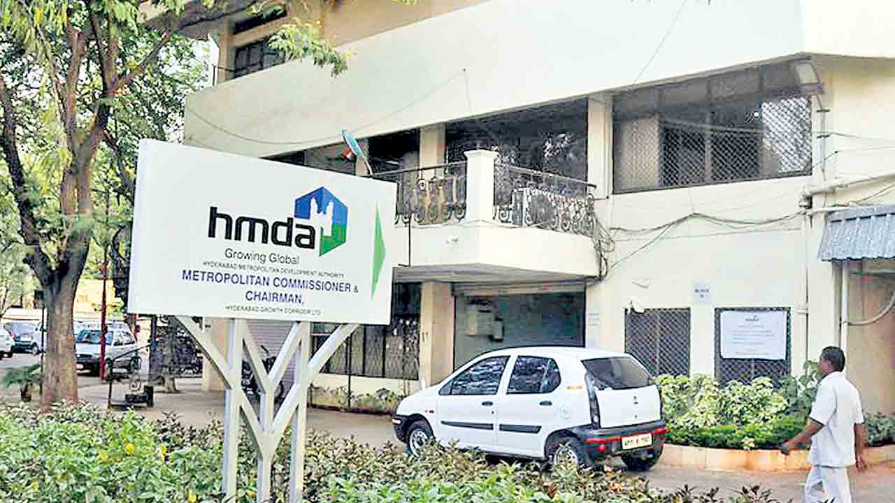 రాజధానిలో ‘రియల్టీ’ డౌన్‌.. వంద ప్లాట్లకు వేలం.. అమ్మింది మూడే!