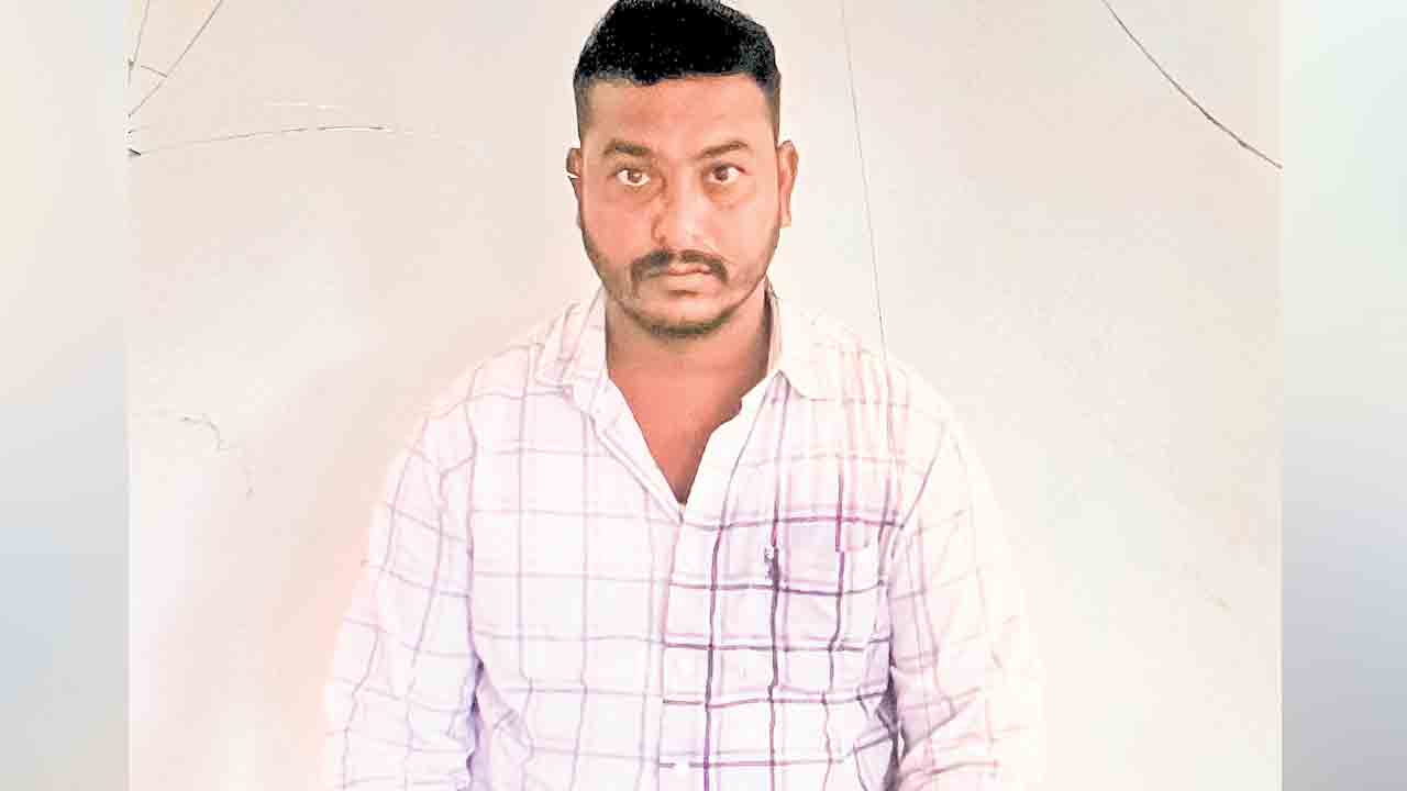 ఏసీబీకి చిక్కిన జూనియర్‌ లైన్‌మన్‌