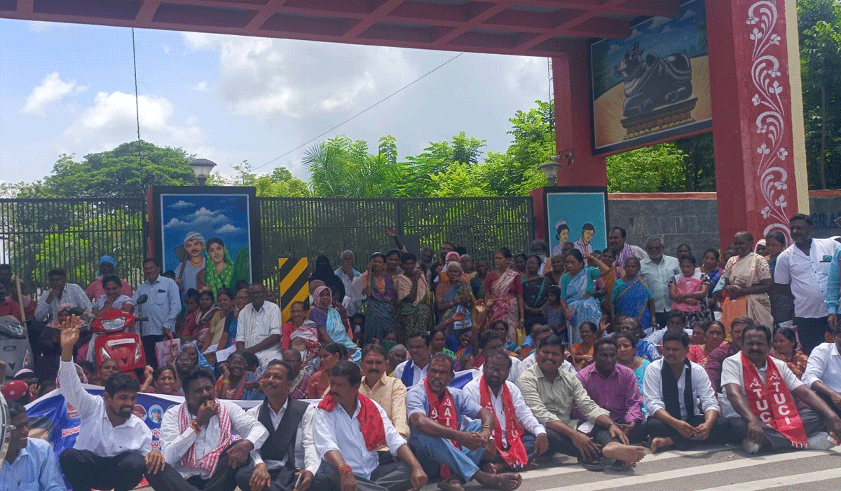 MRPS | రేవంత్ రెడ్డి సర్కార్ వికలాంగులకు ఇచ్చిన హామీలు నెరవేర్చాలి.. ఎమ్మార్పీఎస్ జిల్లా అధ్యక్షుడు అంబాల రాజేందర్