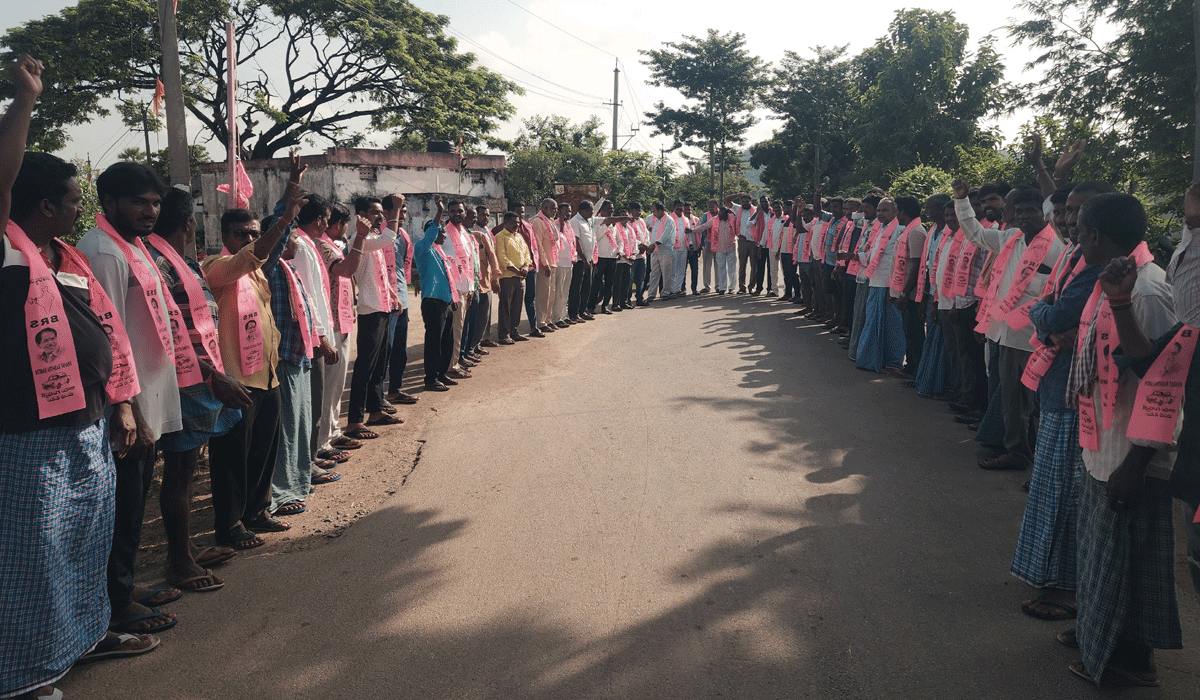koppula Eswar | స్థానిక సంస్థల ఎన్నికల్లో విజయం సాధించాలి.. బీఆర్ఎస్ పెగడపల్లి మండల అధ్యక్షుడు మల్లారెడ్డి