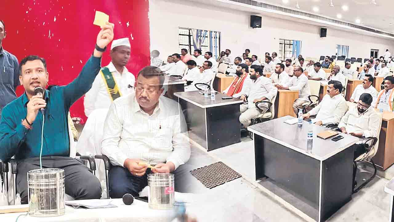 స్థానికం గందరగోళం.. ఒకవైపు రిజర్వేషన్ల ఖరారు.. మరోవైపు సందిగ్ధత..