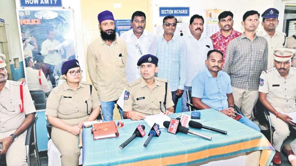 Adilabad Sp Akhil Mahajan