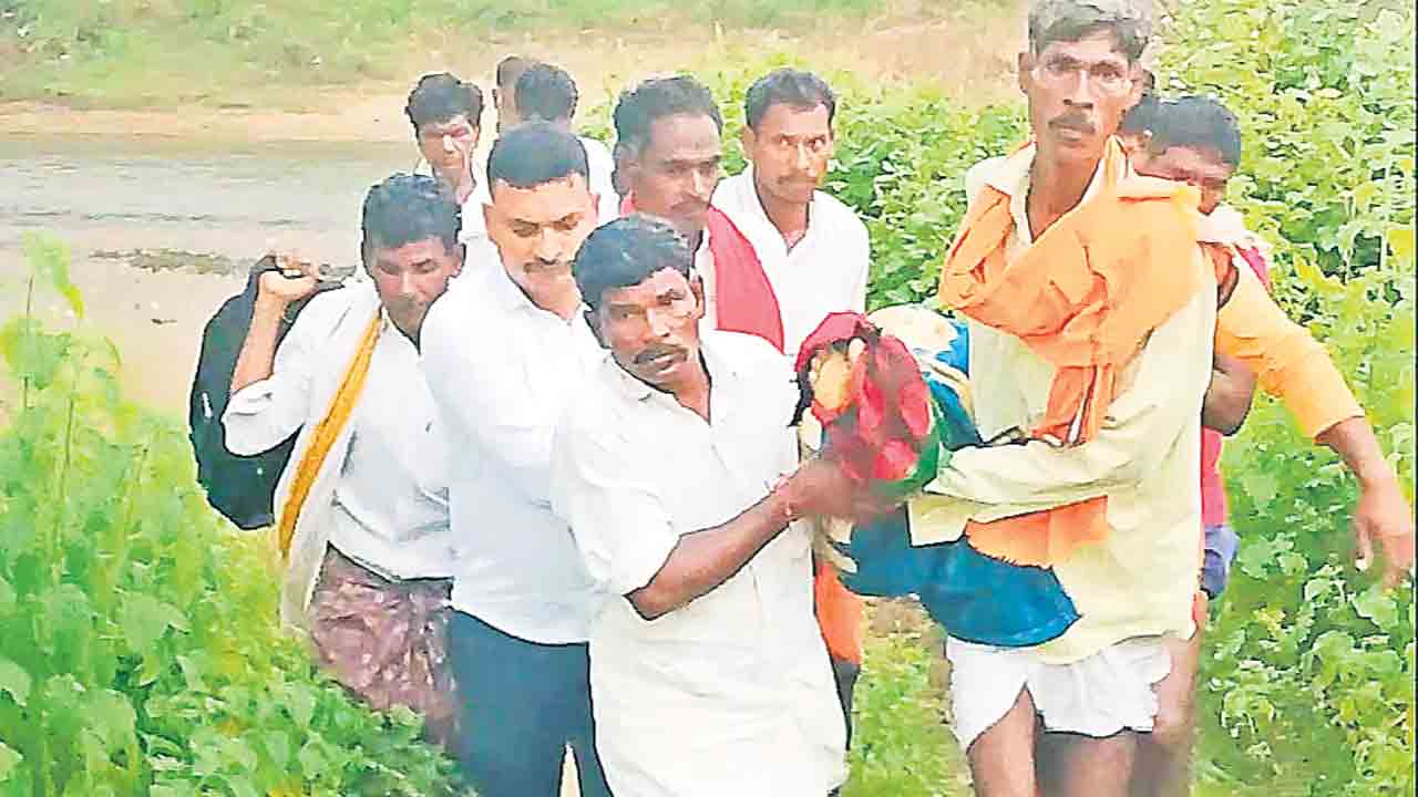 వర్షాకాలం.. కష్టకాలం..