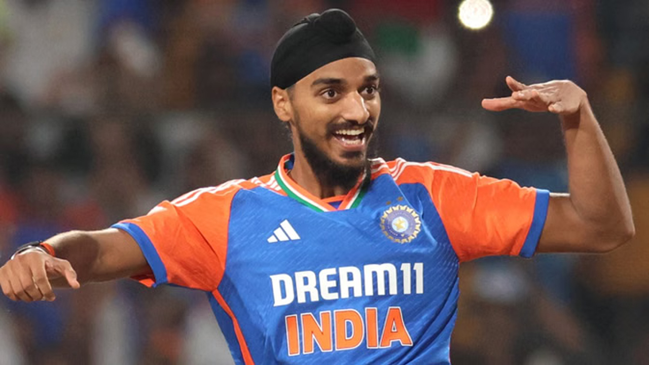 Arshdeep Singh | అర్ష్‌దీప్ అరుదైన ఘ‌న‌త‌.. టీ20 వేగంగా 100 వికెట్ల తీసిన భార‌త బౌల‌ర్‌గా రికార్డు..!