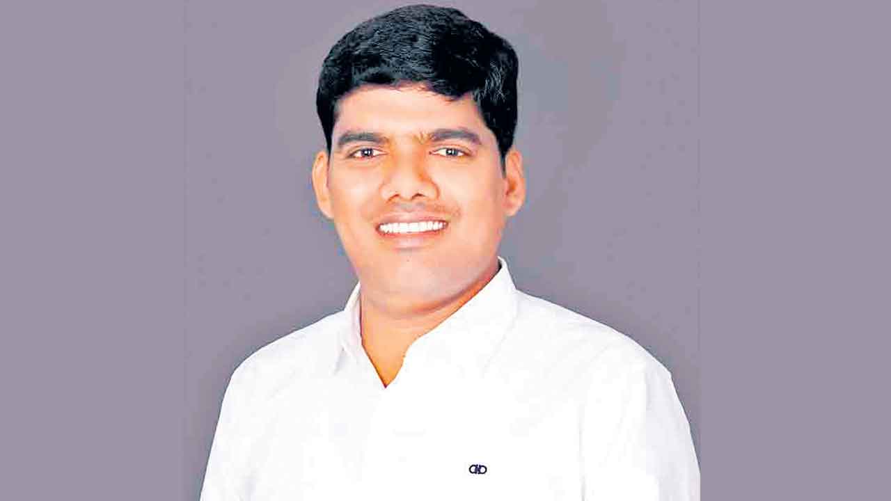 దళిత, గిరిజన విద్యార్థులతో చెలగాటం