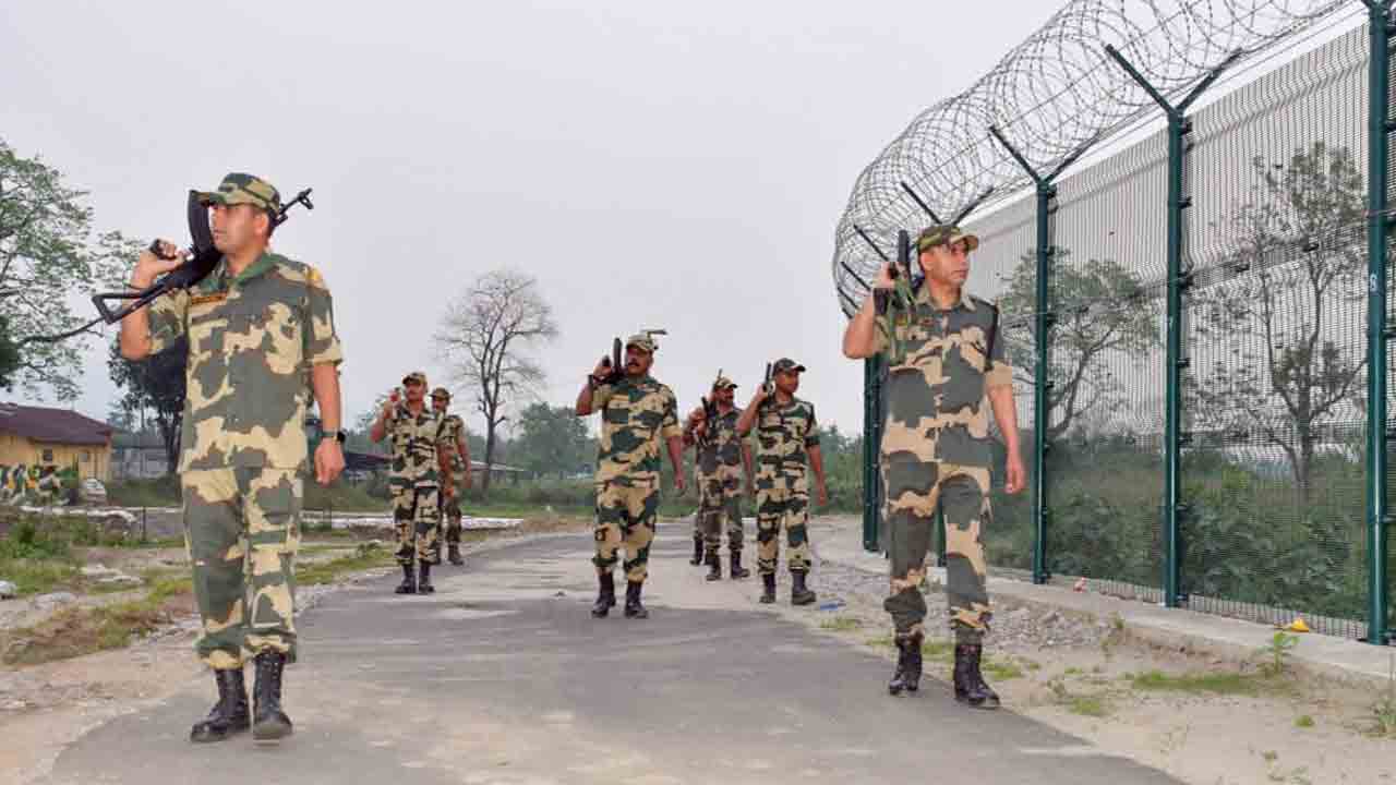 BSF IG | దేశంలో చొరబడేందుకు ఉగ్రవాదులు కాచుకుకూర్చున్నరు : బీఎస్ఎఫ్ ఐజీ