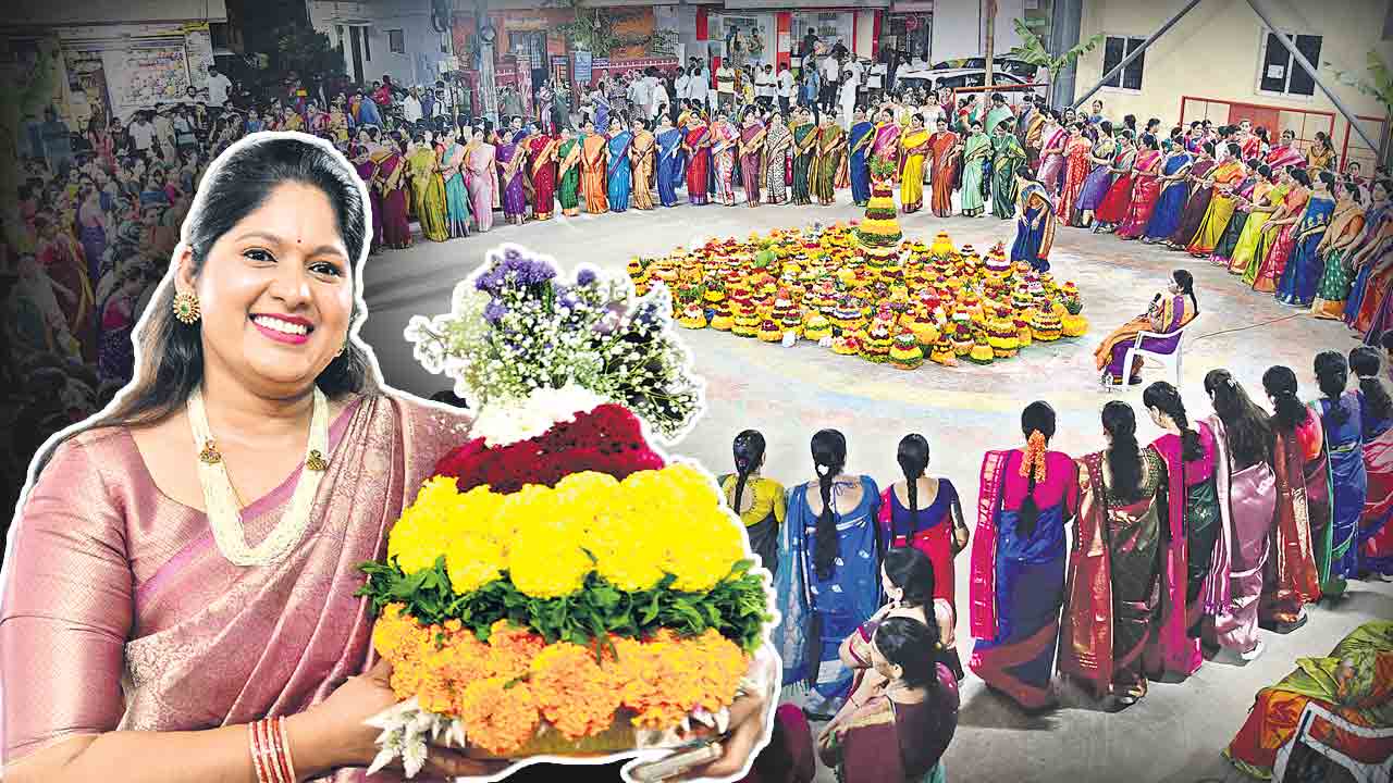 ఒక్కేసి పువ్వేసి.. చందమామ