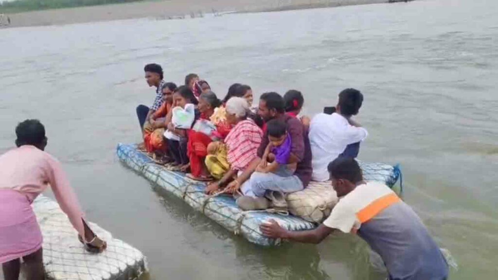 Boat Travelling